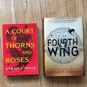 A Court of Thorns and Roses and Fourth Wing Books